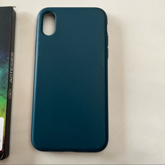 EUC iPhone X/XS silicone case - Picture 4 of 6